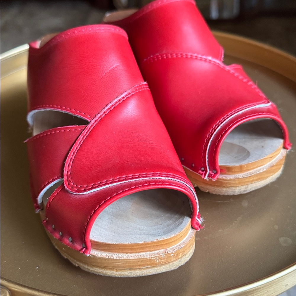 Troentorp Red Leather Sandals
